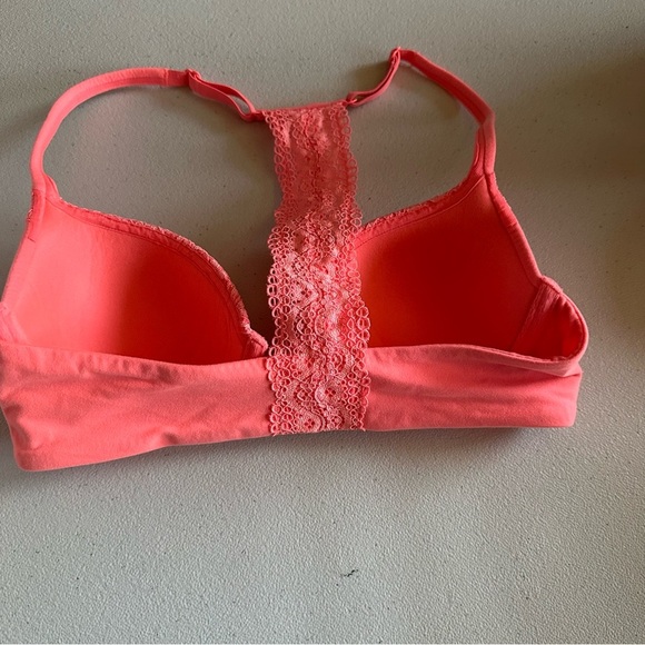 Victoria’s Secret bra - Picture 2 of 4
